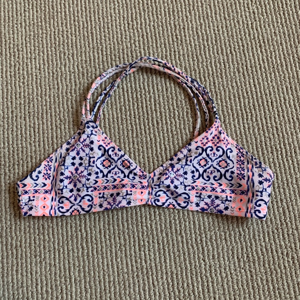 cross back patterened bikini top